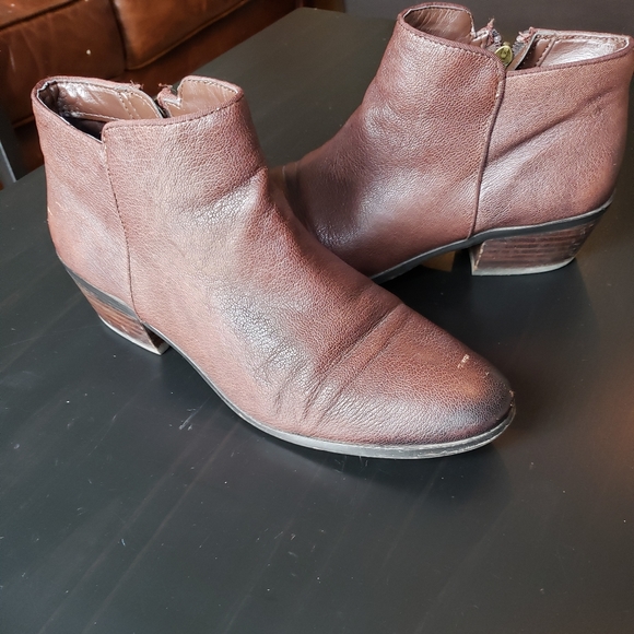 Sam Edelman Booties - Picture 4 of 5